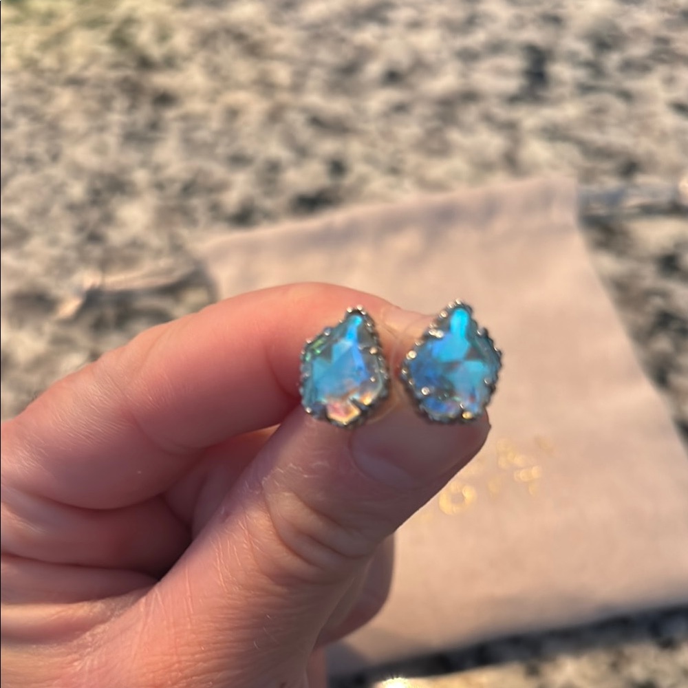 Kendra Scott earrings